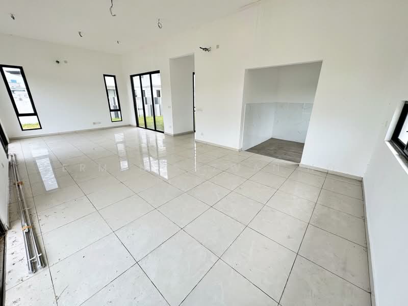 Rumah Banglo untuk Dijual di Alam Sari (Bangi) - Herman Sazwan Nor Rahim - Living Room - PropertyGuru.com.my