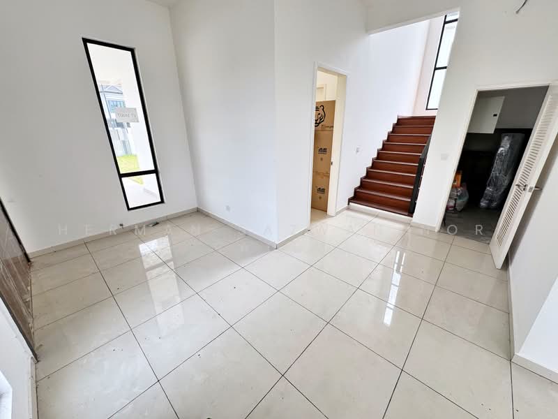 Rumah Banglo untuk Dijual di Alam Sari (Bangi) - Herman Sazwan Nor Rahim - Entrance - PropertyGuru.com.my