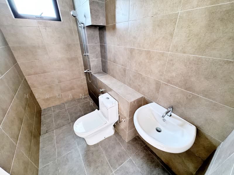 Rumah Banglo untuk Dijual di Alam Sari (Bangi) - Herman Sazwan Nor Rahim - Bathroom - PropertyGuru.com.my