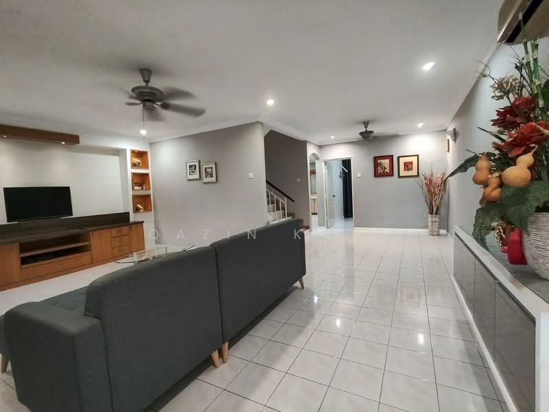 2-storey Terraced House for Sale in Gunung Rapat (Ipoh) - Qazin Khoo - Living Room - PropertyGuru.com.my