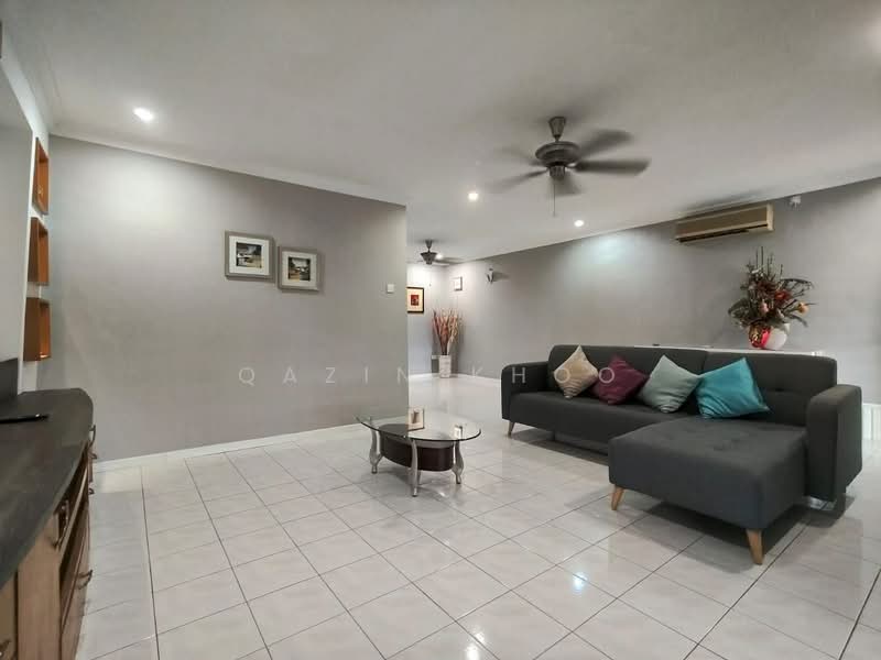 2-storey Terraced House for Sale in Gunung Rapat (Ipoh) - Qazin Khoo - Living Room - PropertyGuru.com.my