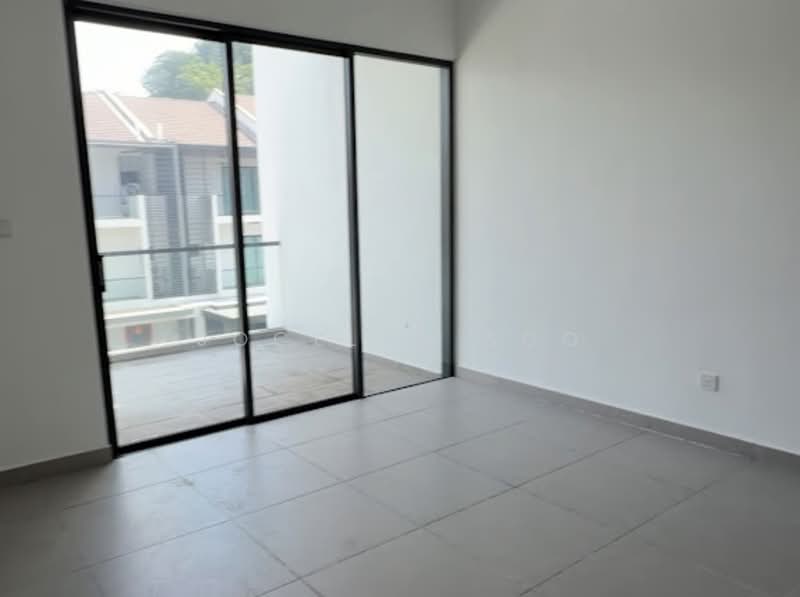 Rumah Teres 3 Tingkat untuk Dijual di Batu 9 (Cheras) - Jocelyn Soo - PropertyGuru.com.my