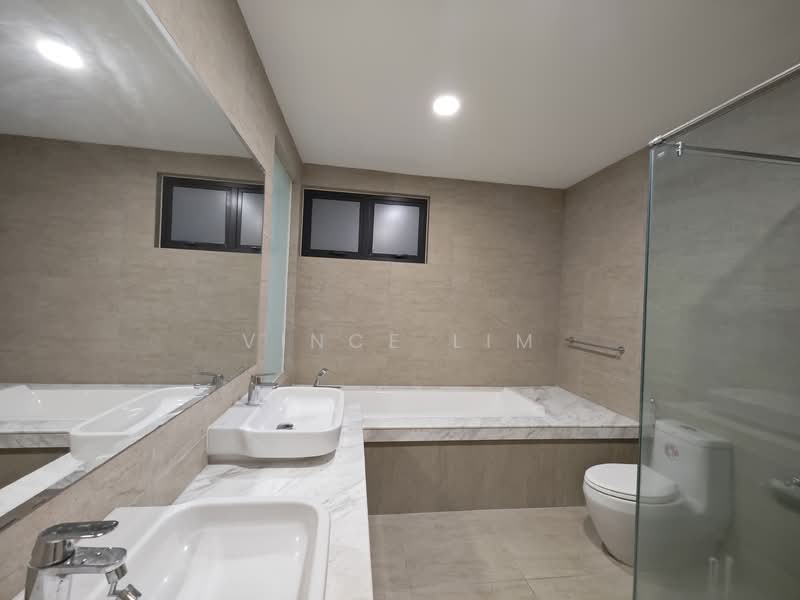 Servis Apartment untuk Disewa di Tropicana Gardens - Vince Lim - Bathroom - PropertyGuru.com.my