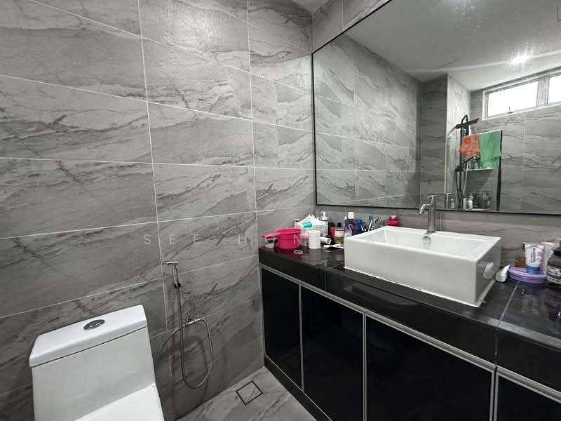 Semi-Detached House for Sale in Taman Bukit Jaya (Ulu Tiram) - See Hon Tay - PropertyGuru.com.my