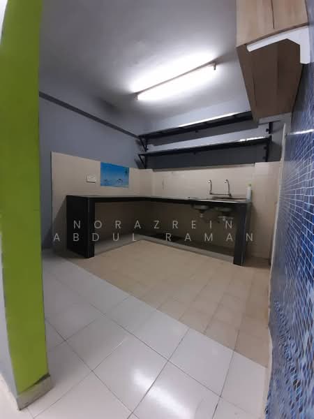 Apartment for Sale at Apartment Buginvilla - Norazrein Abdul Raman - Kitchen - PropertyGuru.com.my