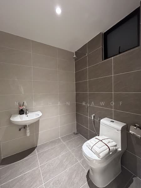 Servis Apartment untuk Dijual di Bodaiju Residences - Nabihan Rawof - Bathroom - PropertyGuru.com.my