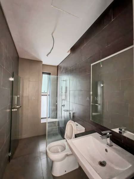 Bungalow for Sale in Taman Danau Desa (Taman Desa) - Peter Tan - Bathroom - PropertyGuru.com.my