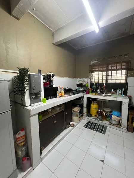 2-storey Terraced House for Sale in Bandar Seri Alam (Masai) - Mohd Faez - Kitchen - PropertyGuru.com.my