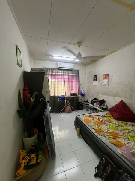 2-storey Terraced House for Sale in Bandar Seri Alam (Masai) - Mohd Faez - Bedroom - PropertyGuru.com.my