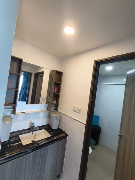 Servis Apartment untuk Disewa di Country Garden Central Park - YC Fung - Bathroom - PropertyGuru.com.my