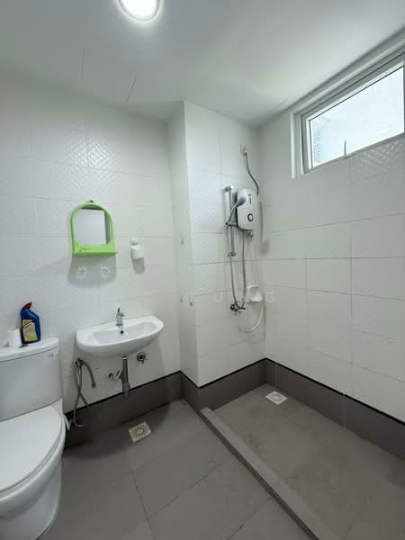 Servis Apartment untuk Dijual di Seasons Amara Larkin - YC Fung - Bathroom - PropertyGuru.com.my