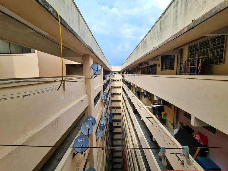 Rumah Flat untuk Dijual di Desa Mentari Flat (Block 11) - Muhd Ajwad - Exterior - PropertyGuru.com.my
