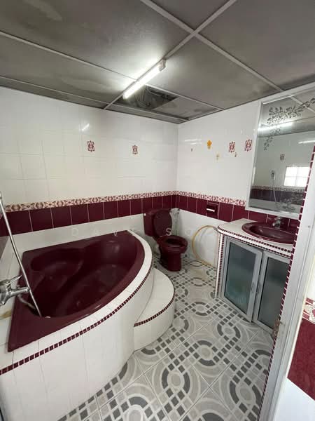 2.5-storey Terraced House for Sale in Sungai Ara (Penang) - Dave Soon - PropertyGuru.com.my