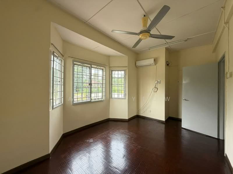 Rumah Berkembar untuk Dijual di Rasah Kemayan (Seremban 2) - Marcus Yeow - Living Room - PropertyGuru.com.my