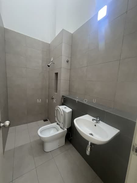 2-storey Terraced House for Rent in Telok Panglima Garang (Selangor) - Miki You - Bathroom - PropertyGuru.com.my