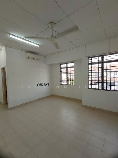 Rumah Teres 2 Tingkat untuk Dijual di Bandar Parklands (Klang) - Zackinn Hoi - Living Room - PropertyGuru.com.my