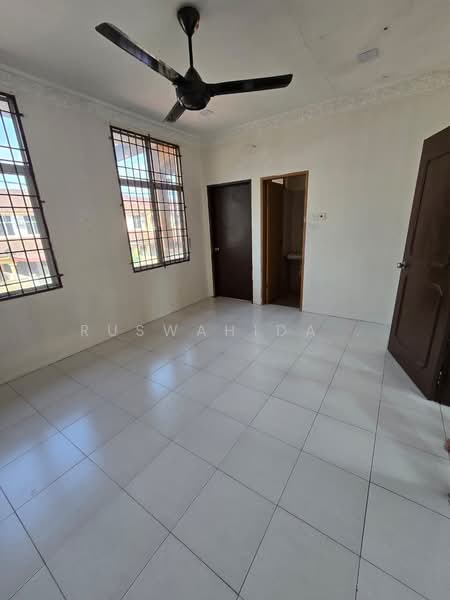 Rumah Teres 2 Tingkat untuk Dijual di Taman Kempas (Temin) - Ruswahida . - PropertyGuru.com.my