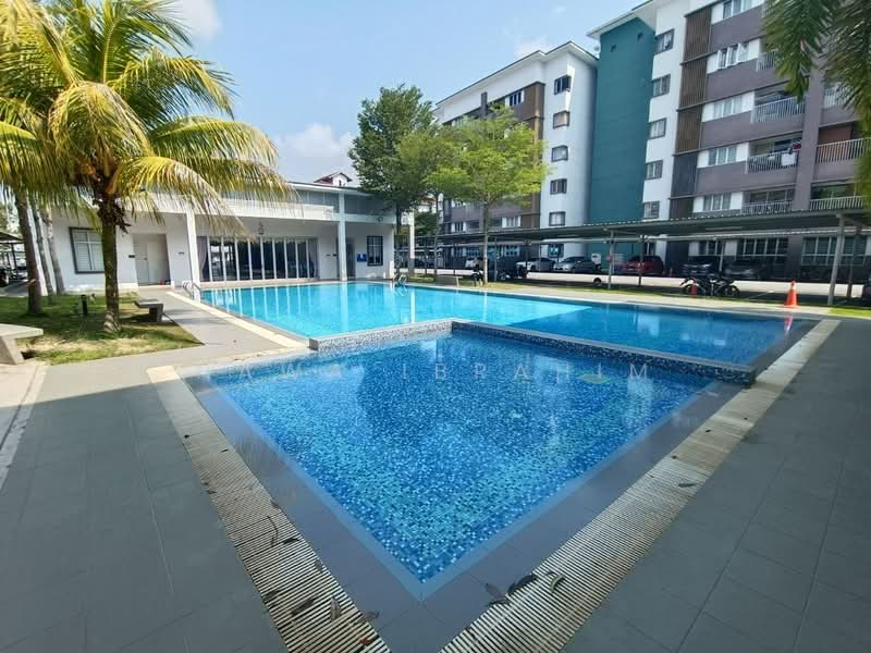 Pangsapuri untuk Disewa di Kiara Court - Hawa Ibrahim - Pool - PropertyGuru.com.my