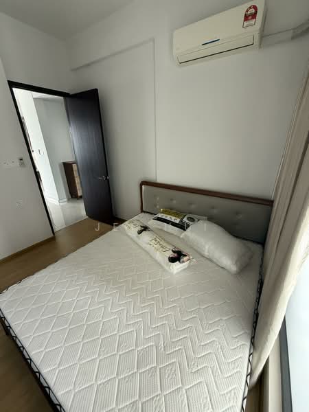 Service Residence for Rent at Royal Strand @ Country Garden Danga Bay - Jee Hui - PropertyGuru.com.my