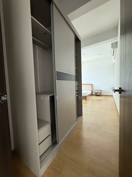 Service Residence for Rent at Royal Strand @ Country Garden Danga Bay - Jee Hui - PropertyGuru.com.my