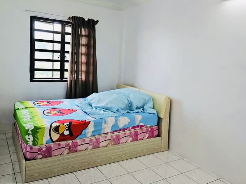 Apartment for Sale at Halaman Kenanga - Kent Lai - Bedroom - PropertyGuru.com.my
