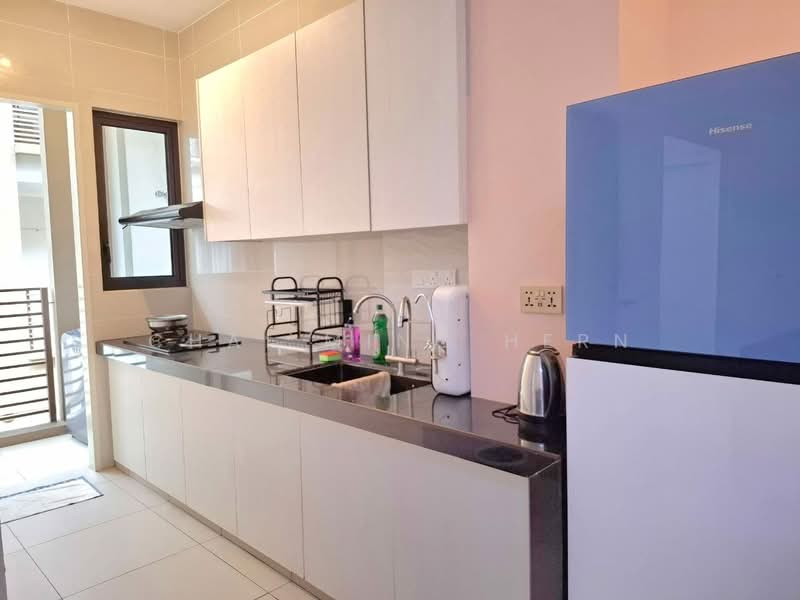 Townhouse for Rent in 16 Sierra (Puchong) - Chai Ming Hern - Kitchen - PropertyGuru.com.my
