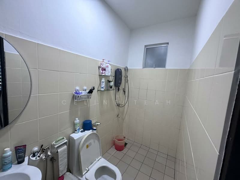 Semi-Detached House for Sale in Kota Kinabalu (Sabah) - Celine Teah - Bathroom - PropertyGuru.com.my