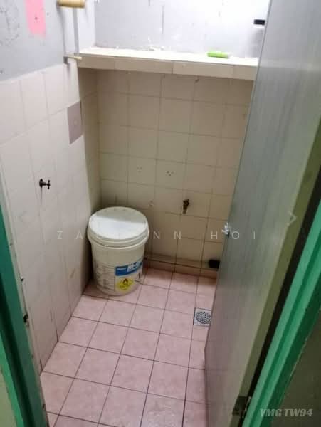 Rumah Flat untuk Disewa di Bandar Bukit Tinggi 2 - Zackinn Hoi - Bathroom - PropertyGuru.com.my