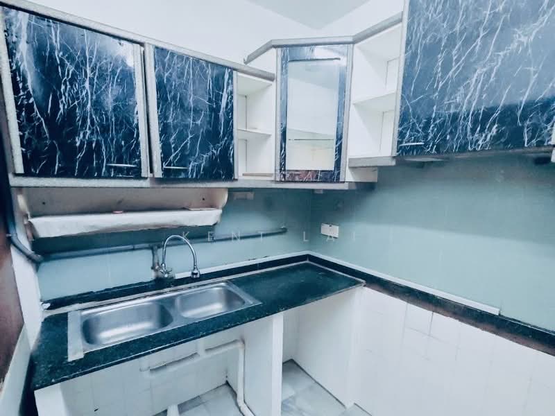 Condominium for Sale at Villa Condominium - Kent Lai - Kitchen - PropertyGuru.com.my
