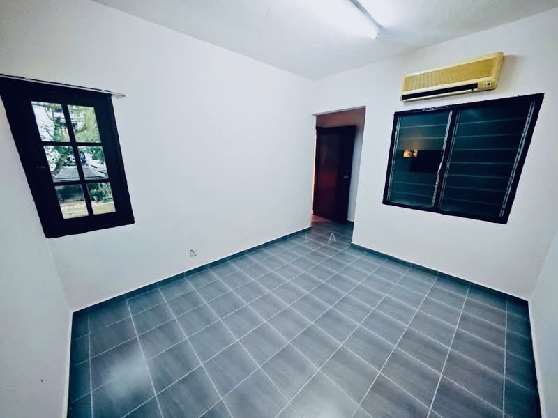 Condominium for Sale at Villa Condominium - Kent Lai - Interior - PropertyGuru.com.my