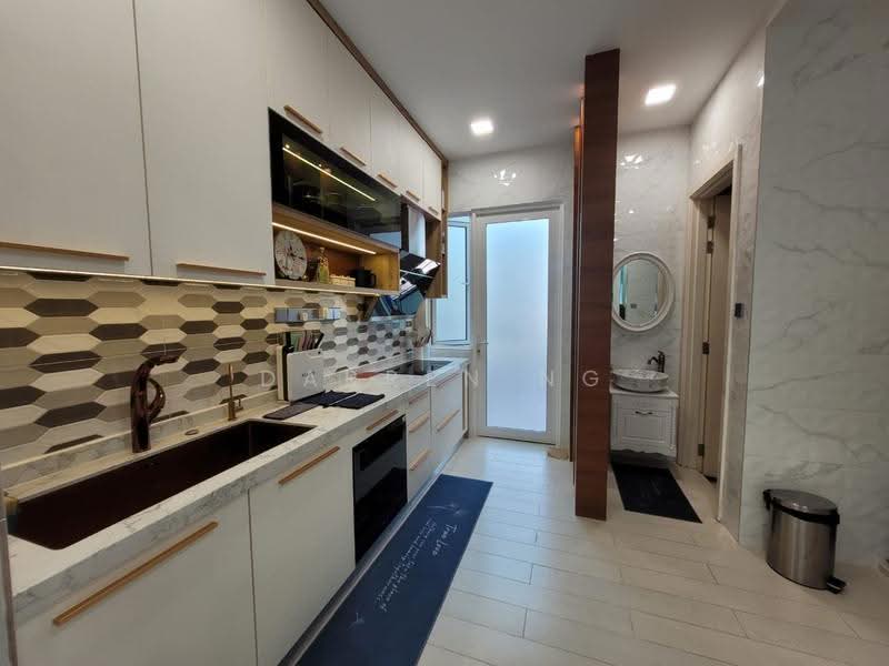 3.5-storey Terraced House for Sale in Putra Heights (Subang Jaya) - Darren Ng - Kitchen - PropertyGuru.com.my