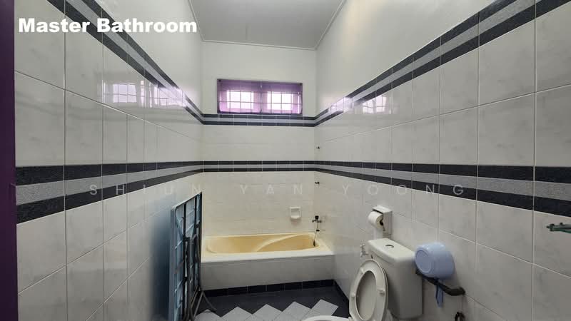 2-storey Terraced House for Sale in Taman Kota Laksamana (Melaka City) - Shiun Yan Yoong - Bathroom - PropertyGuru.com.my