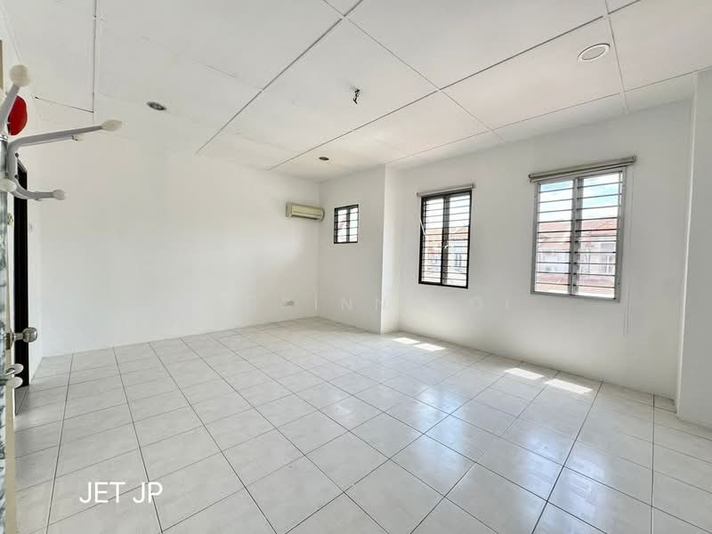 2-storey Terraced House for Sale in Bandar Bukit Tinggi (Klang) - Zackinn Hoi - PropertyGuru.com.my