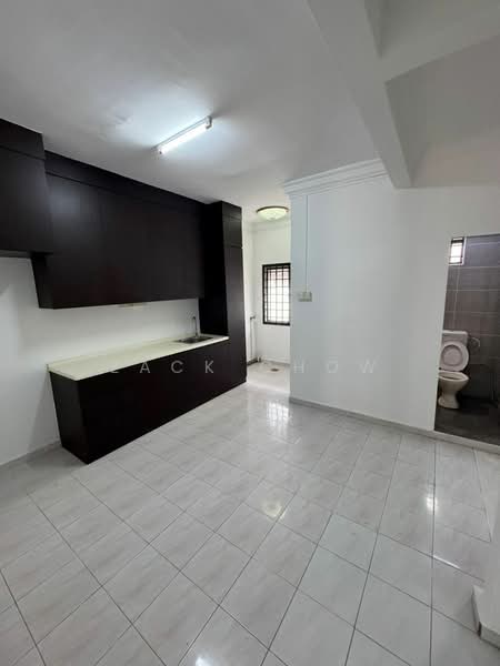 2-storey Terraced House for Sale in Taman Mount Austin (Tebrau) - Zack Chow - Kitchen - PropertyGuru.com.my