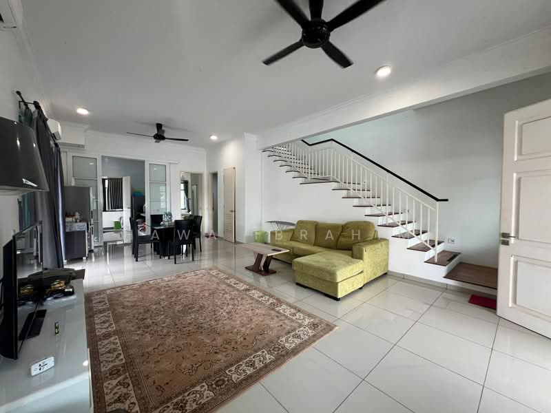 Rumah Teres 2 Tingkat untuk Dijual di Eco Majestic (Semenyih) - Hawa Ibrahim - Living Room - PropertyGuru.com.my