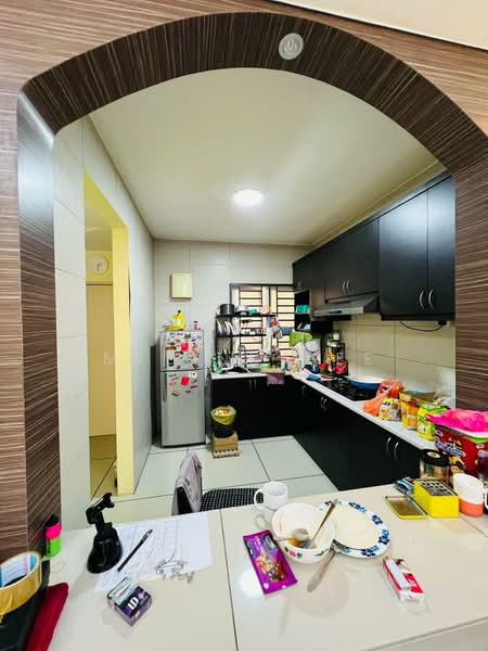 Pangsapuri untuk Dijual di Larkin Residence (Phase Three) - Melinda Ee - Kitchen - PropertyGuru.com.my