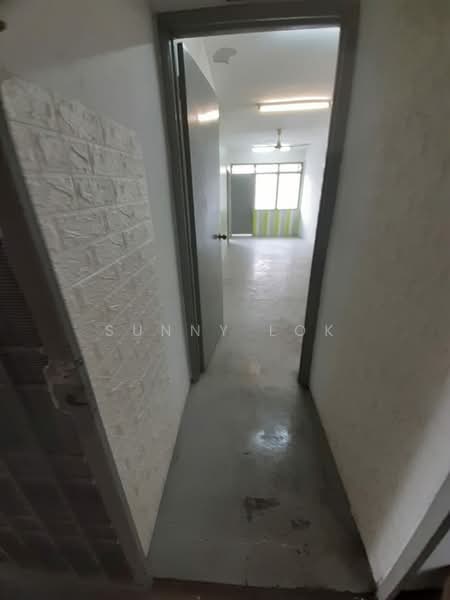 Rumah Flat untuk Disewa di Taman Seri Janggus - Sunny Lok - Corridor - PropertyGuru.com.my