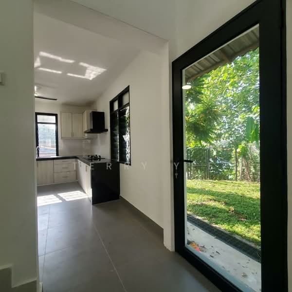 Rumah Banglo untuk Dijual di Ampang (Selangor) - Terry Yee - Kitchen - PropertyGuru.com.my