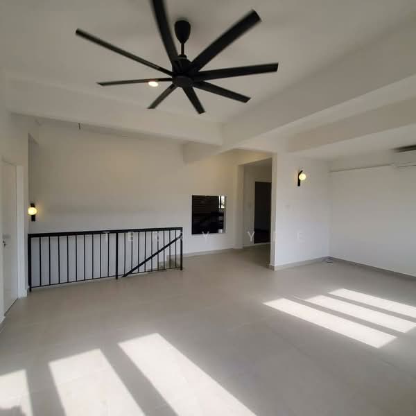 Rumah Banglo untuk Dijual di Ampang (Selangor) - Terry Yee - Living Room - PropertyGuru.com.my