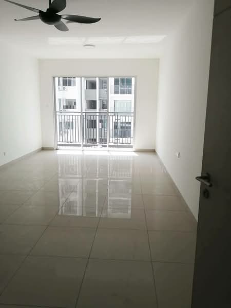 Apartment for Sale at Aliff Avenue (Dwi Alif) - Jovel Lim - Living Room - PropertyGuru.com.my