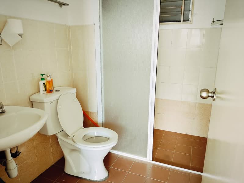 Kondominium untuk Dijual di Koi Tropika - Irene Tiow - Bathroom - PropertyGuru.com.my