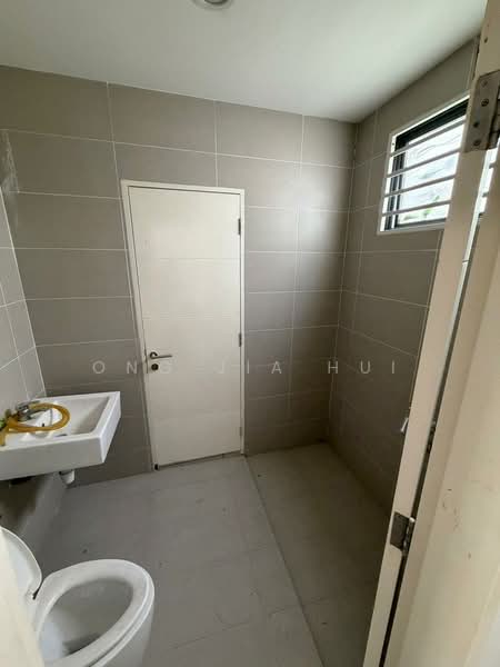 2-storey Terraced House for Sale in Seremban (Negeri Sembilan) - Ong Jia Hui - Bathroom - PropertyGuru.com.my
