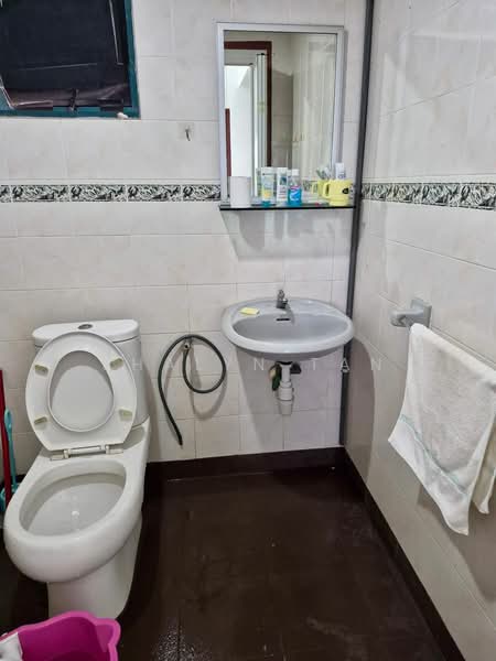 Condominium for Rent at Casa Lago - Shalyn Tan - Bathroom - PropertyGuru.com.my