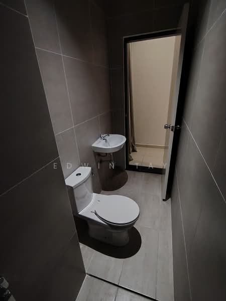 Condominium for Rent at Space Residency - Edwin Tay - toilet bedroom 1 - PropertyGuru.com.my