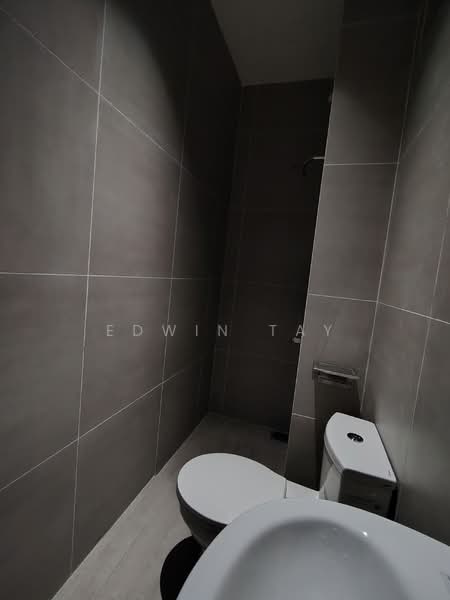 Condominium for Rent at Space Residency - Edwin Tay - toilet bedroom1 - PropertyGuru.com.my
