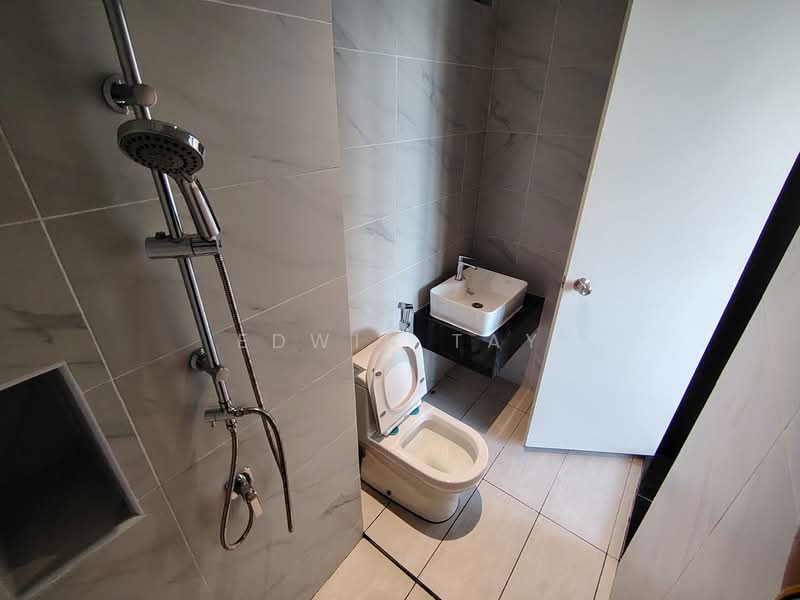 Condominium for Rent at Space Residency - Edwin Tay - toilet bedroom2 - PropertyGuru.com.my