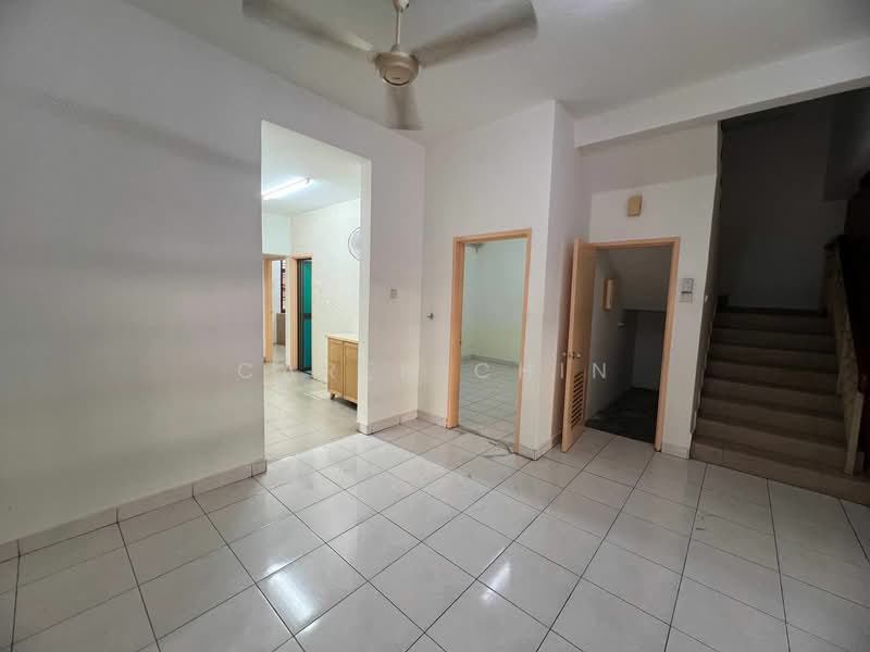 Semi-Detached House for Rent in Taman Pelangi Indah (Ulu Tiram) - Caren Chin - Living Room - PropertyGuru.com.my