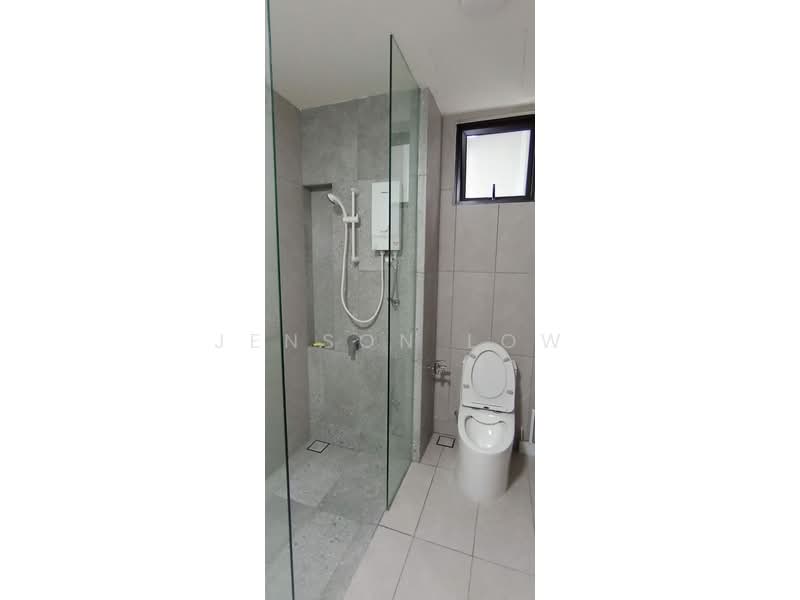 Servis Apartment untuk Disewa di Emerald 9 - Jenson Low - Bathroom - PropertyGuru.com.my