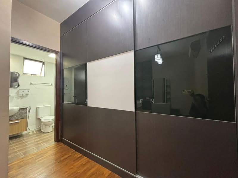 Pangsapuri untuk Disewa di Molek Pine 2 - Ian Chen - PropertyGuru.com.my