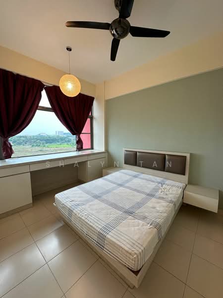 Kondominium untuk Dijual di The Tropicana Residence - Shalyn Tan - Bedroom - PropertyGuru.com.my
